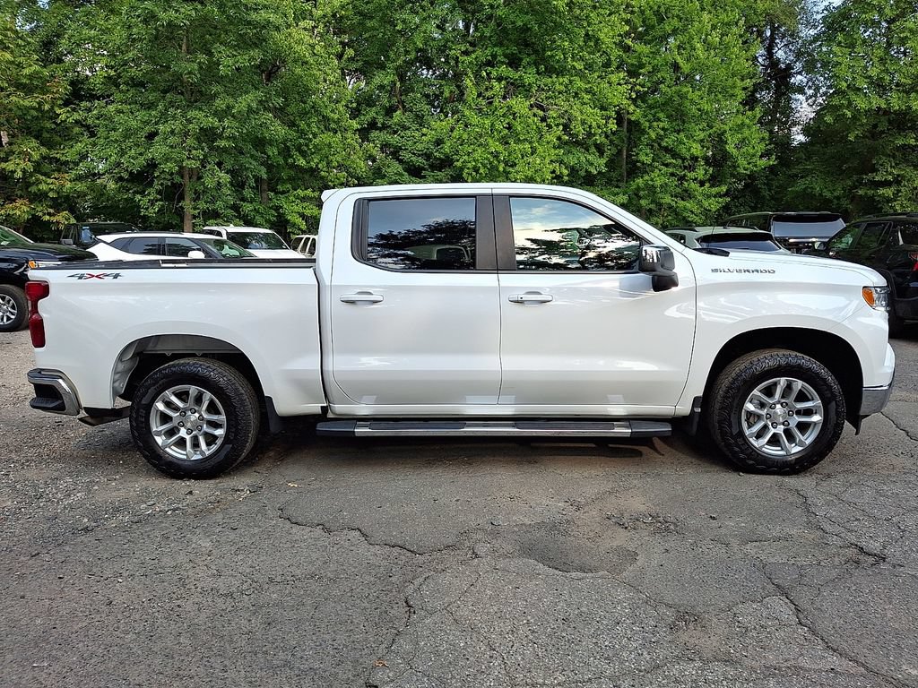 Certified 2024 Chevrolet Silverado 1500 LT AWD/4WD image 9