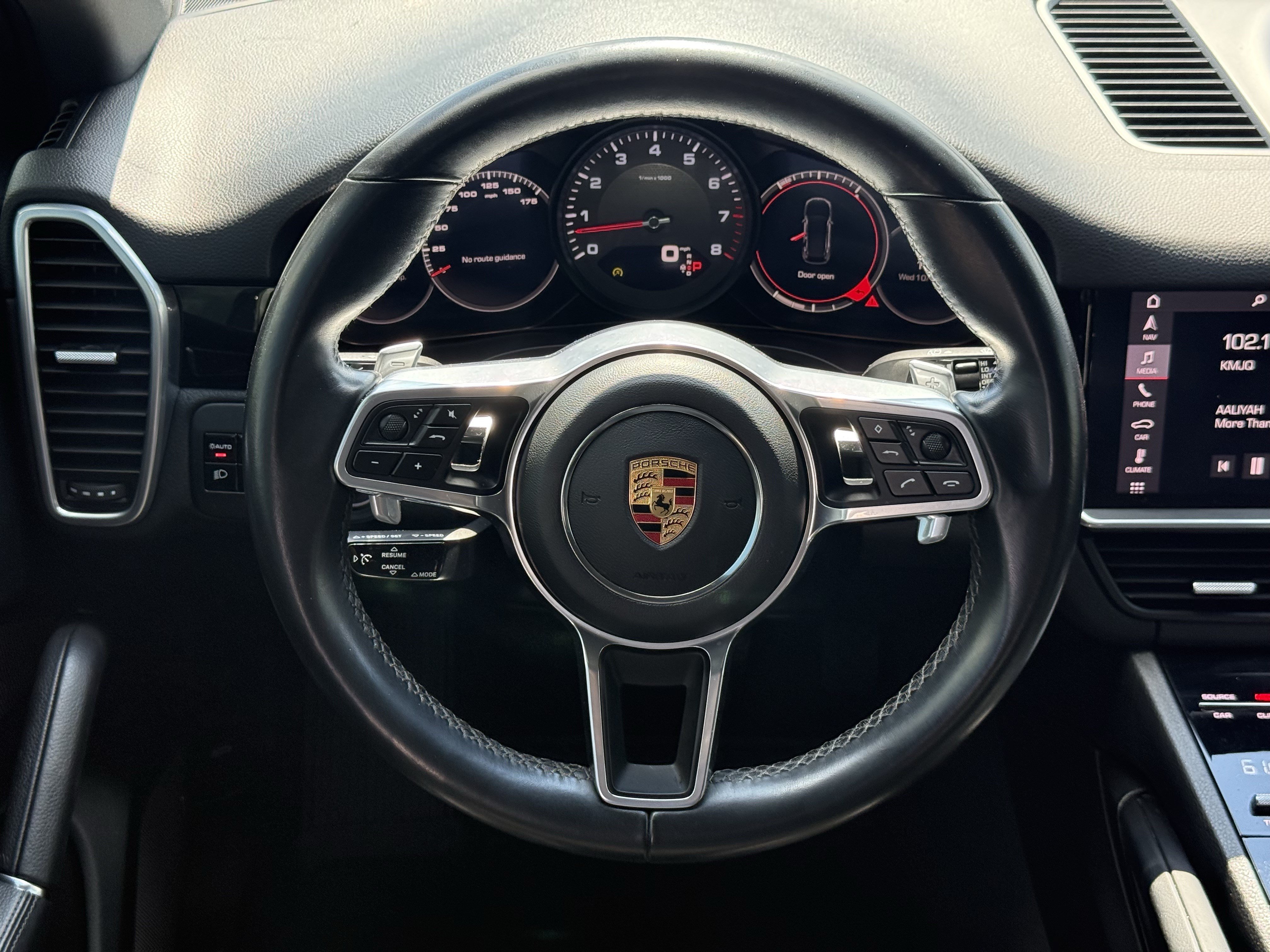 Used 2020 Porsche Cayenne AWD/4WD image 15