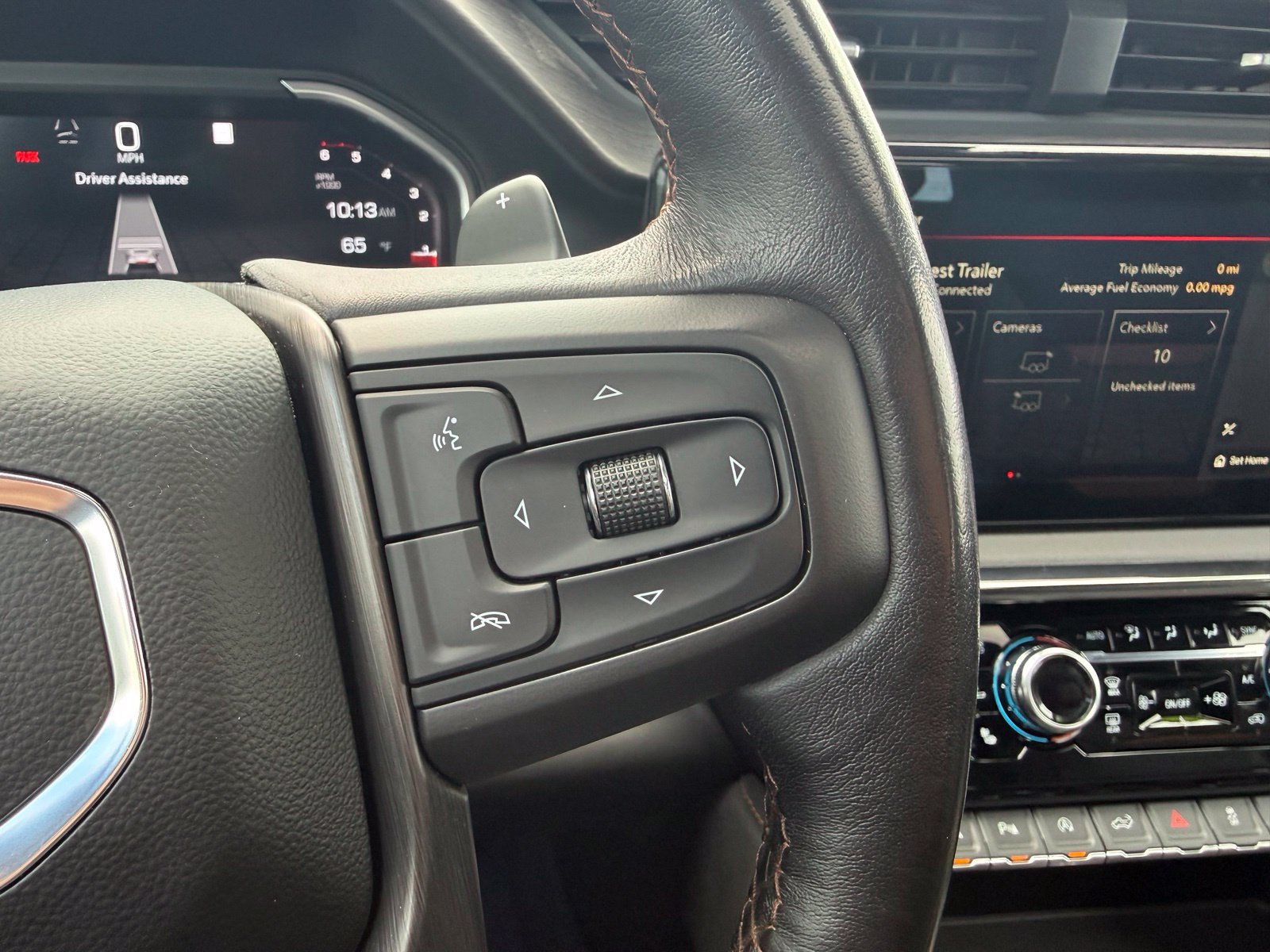Used 2023 GMC Sierra 1500 AT4 w/ Technology Package AWD/4WD image 26