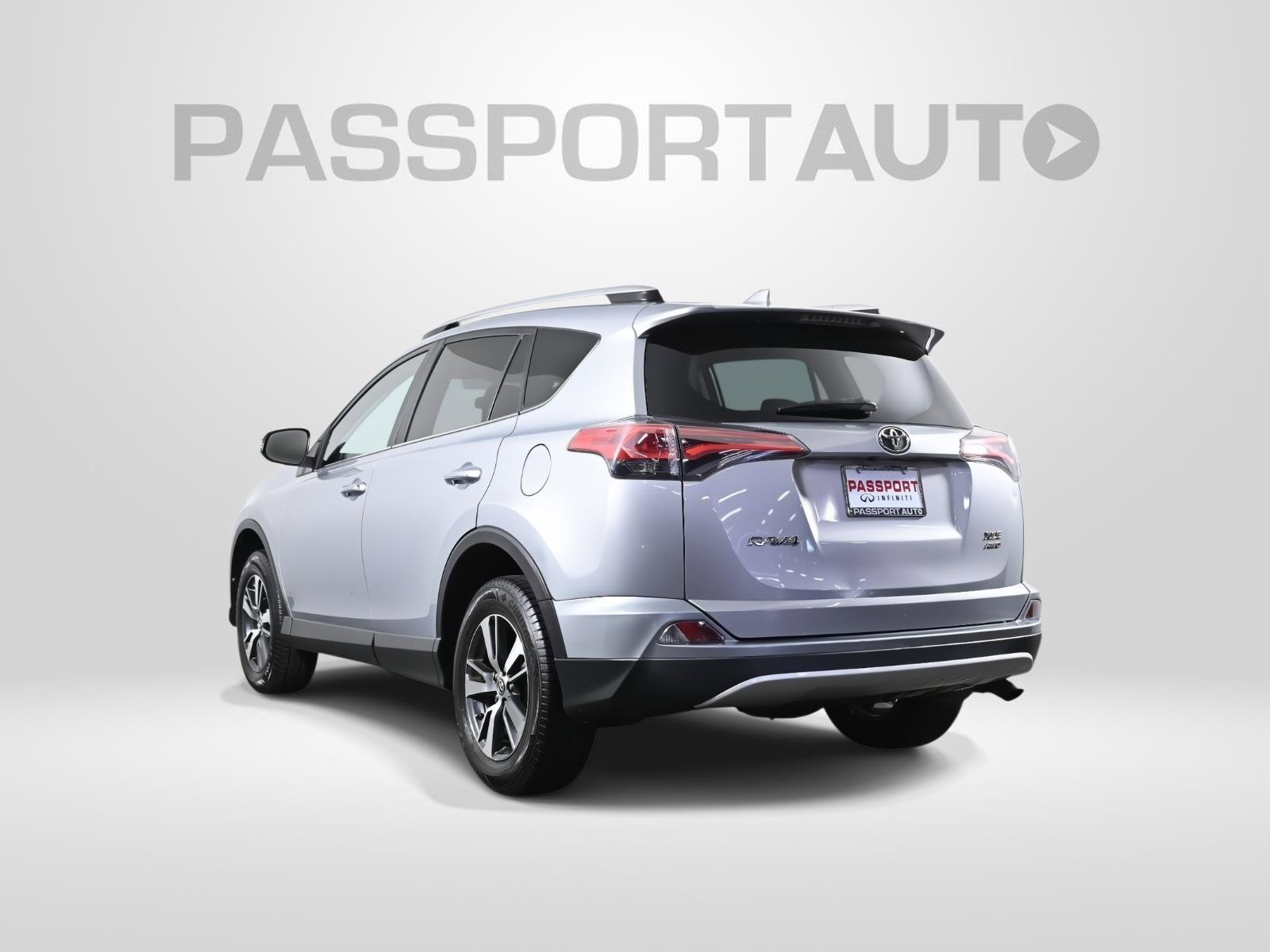 Used 2016 Toyota RAV4 XLE image 5