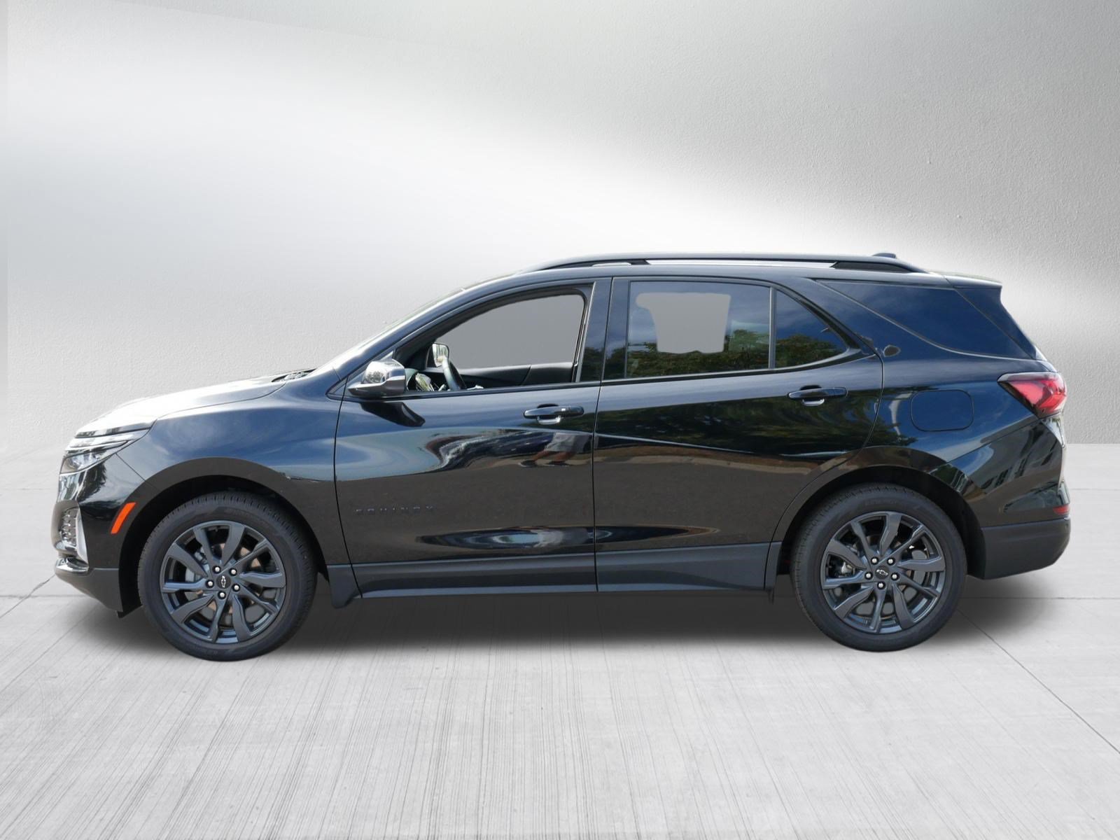 Used 2024 Chevrolet Equinox RS AWD/4WD image 4