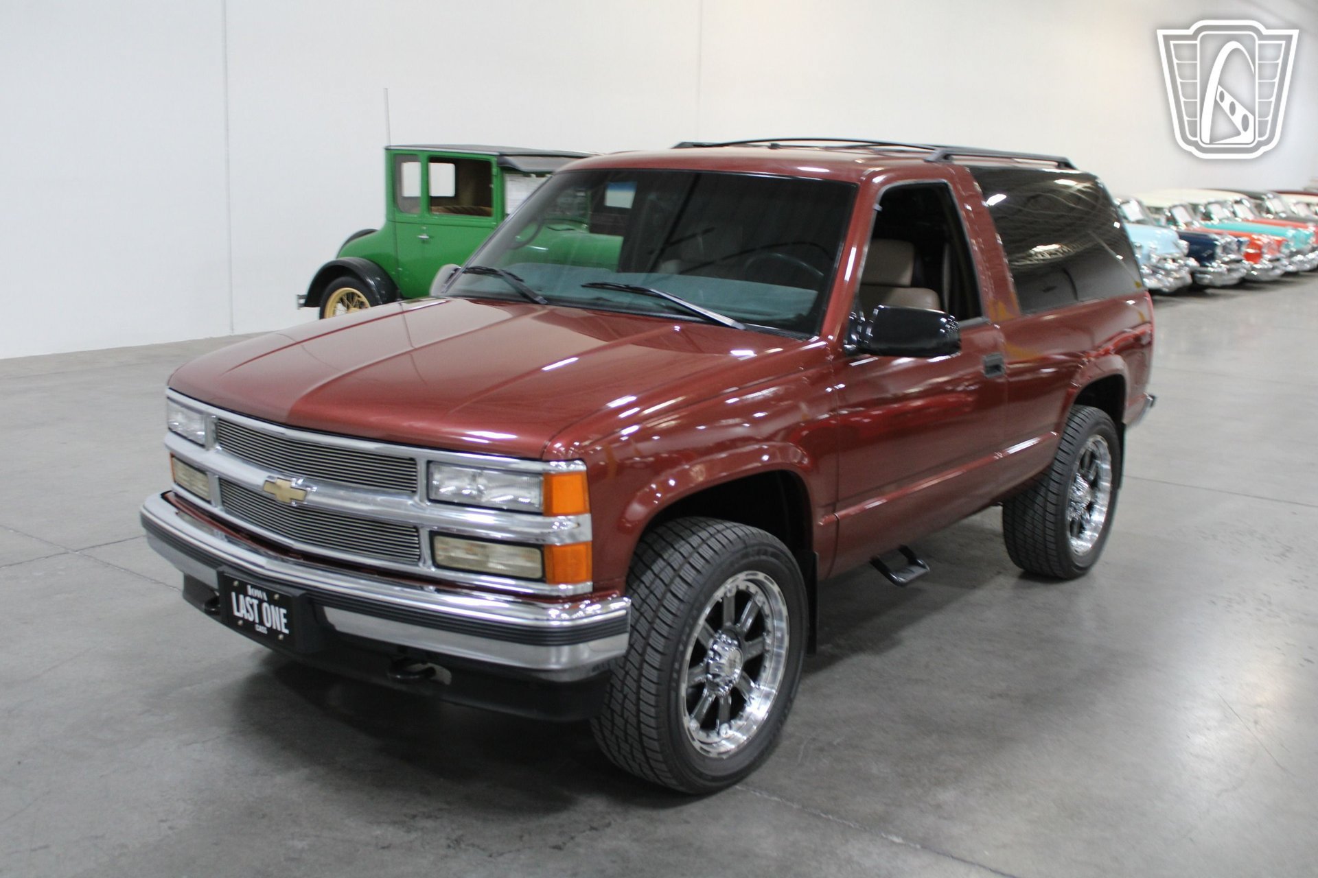 Used 1998 Chevrolet Tahoe 4WD 2-Door w/ Preferred Equipment Group 2 image 8