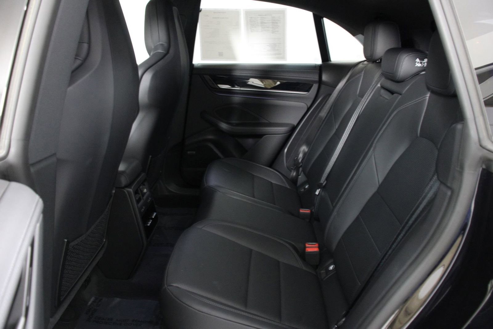 Certified 2025 Porsche Macan 4S Electric image 31