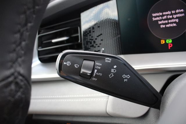 New 2026 Volkswagen Tiguan SE R-Line AWD/4WD image 13