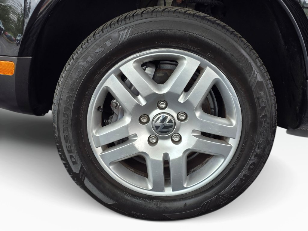 Used 2004 Volkswagen Touareg V8 AWD/4WD image 11