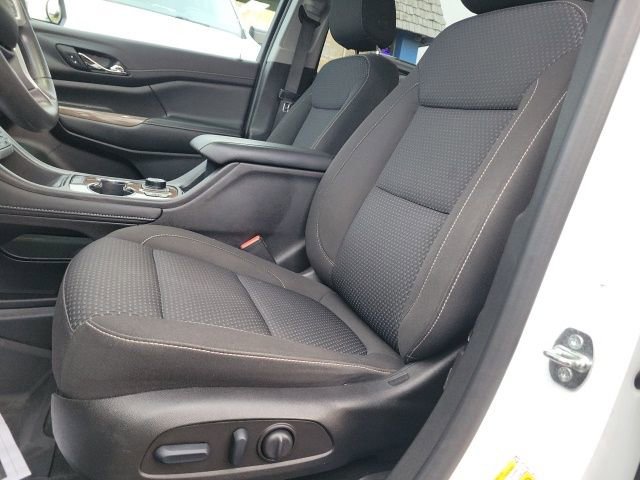 Used 2023 GMC Acadia SLE image 29