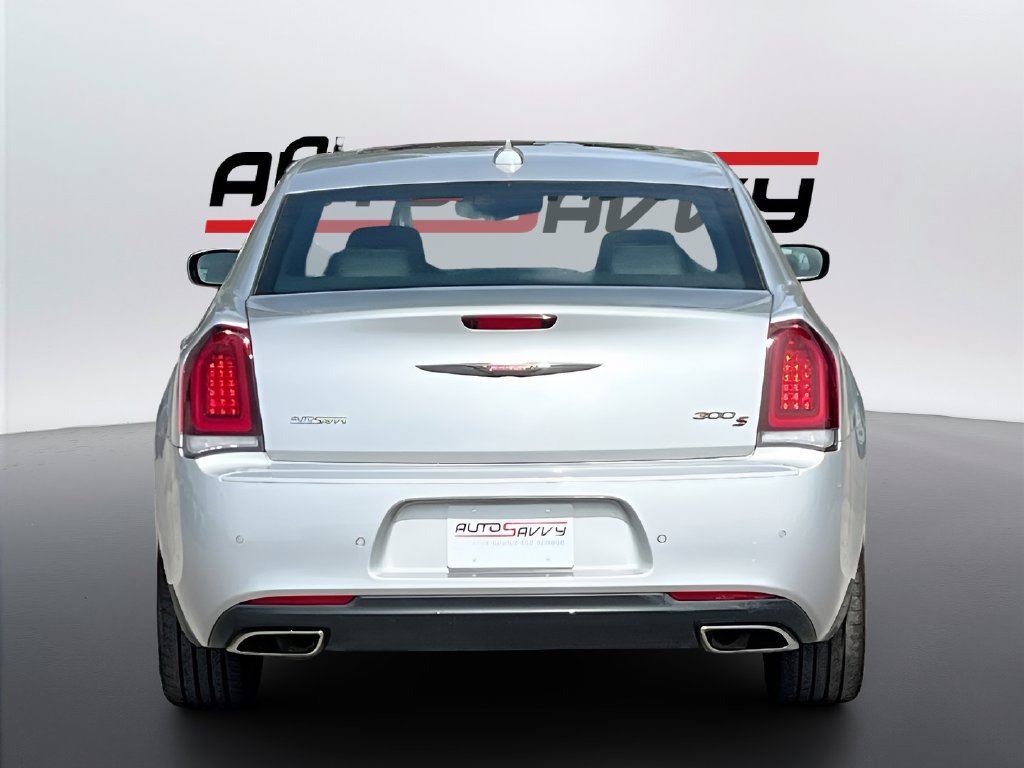 Used 2023 Chrysler 300 S RWD image 6