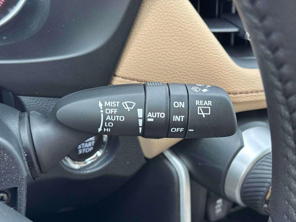 Used 2023 Toyota RAV4 XLE Premium image 24