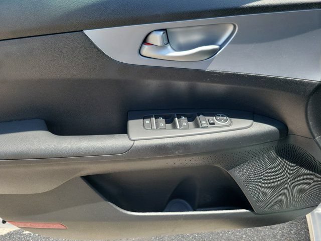 Used 2023 Kia Forte LXS w/ LXS Technology Package FWD image 26