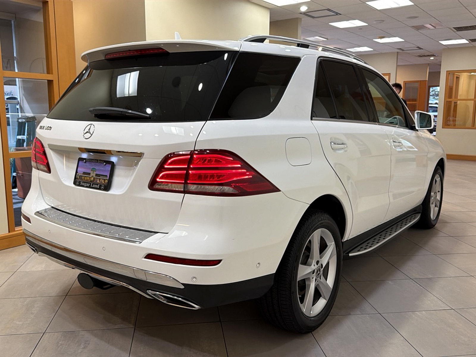 Used 2018 Mercedes-Benz GLE 350 image 6