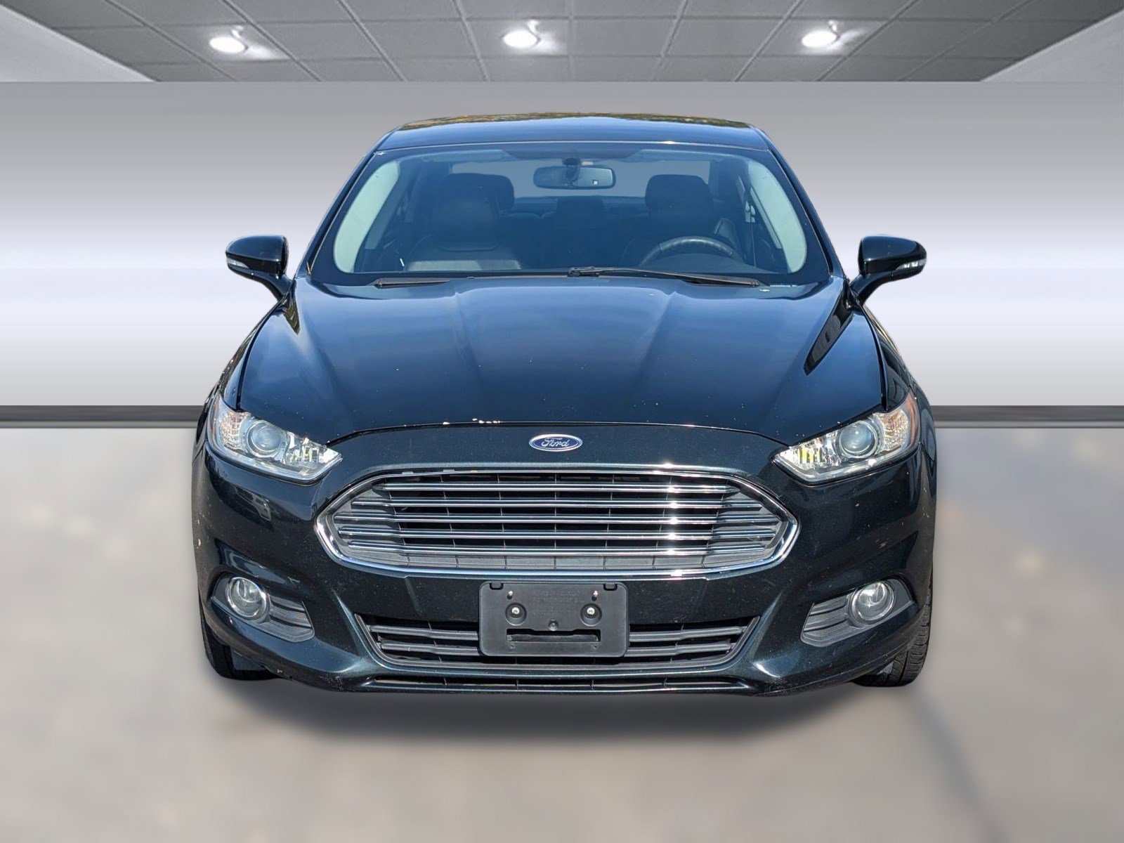 Used 2014 Ford Fusion SE w/ Equipment Group 202A image 6