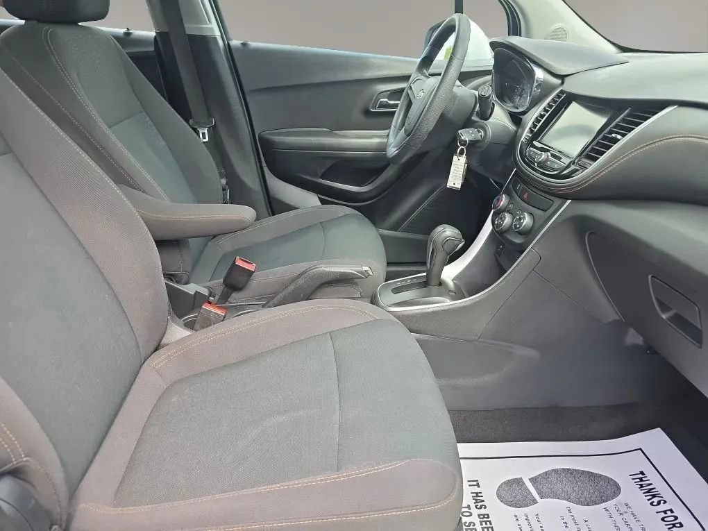 Used 2017 Chevrolet Trax LS AWD/4WD image 12