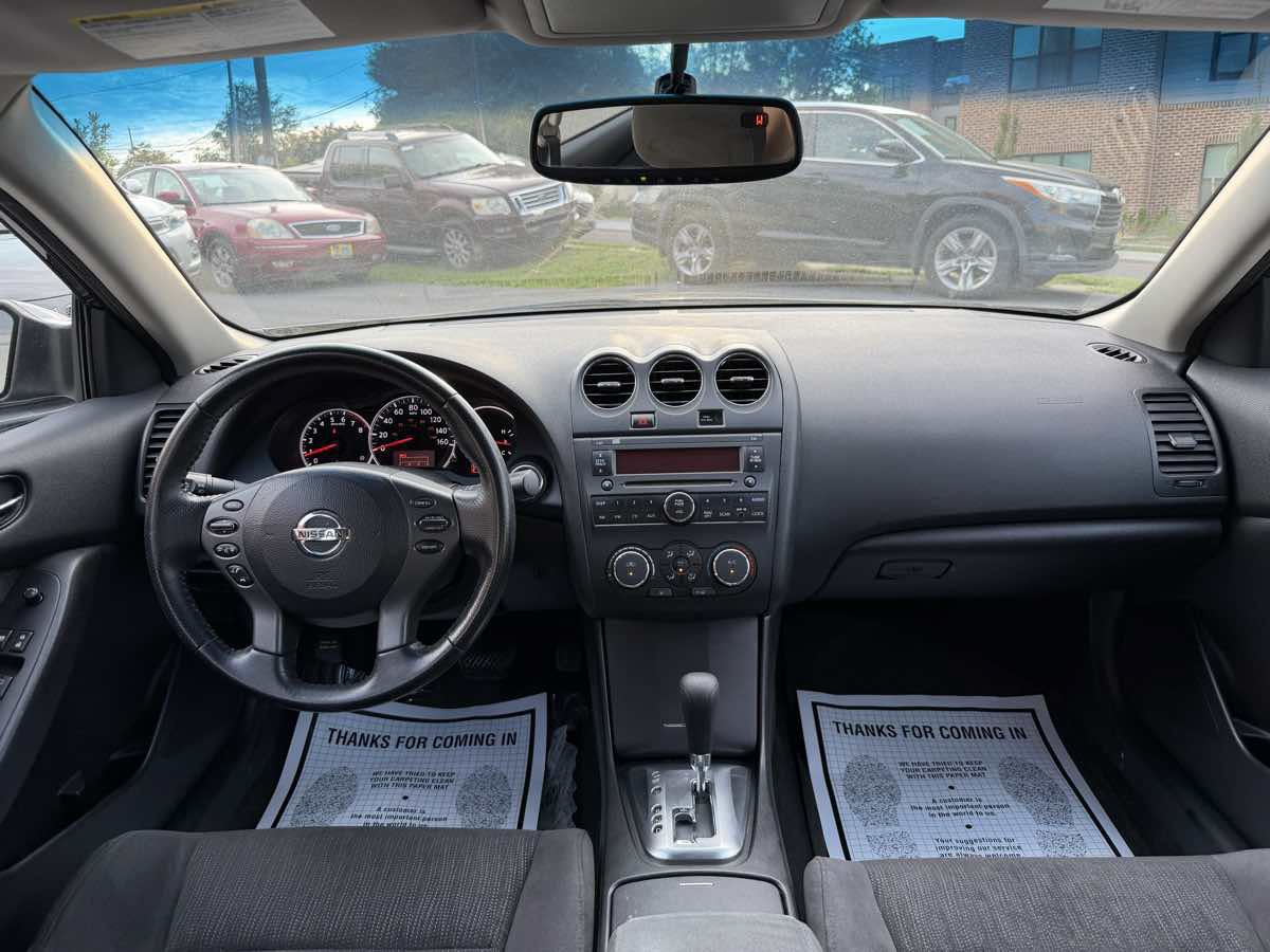 Used 2012 Nissan Altima 2.5 S w/ 20th Anniversary Pkg FWD image 13