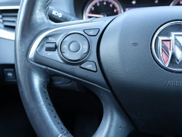 Used 2021 Buick Enclave Essence image 36