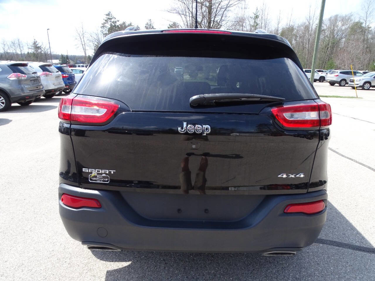 Used 2018 Jeep Cherokee Sport w/ Cold Weather Group AWD/4WD image 8