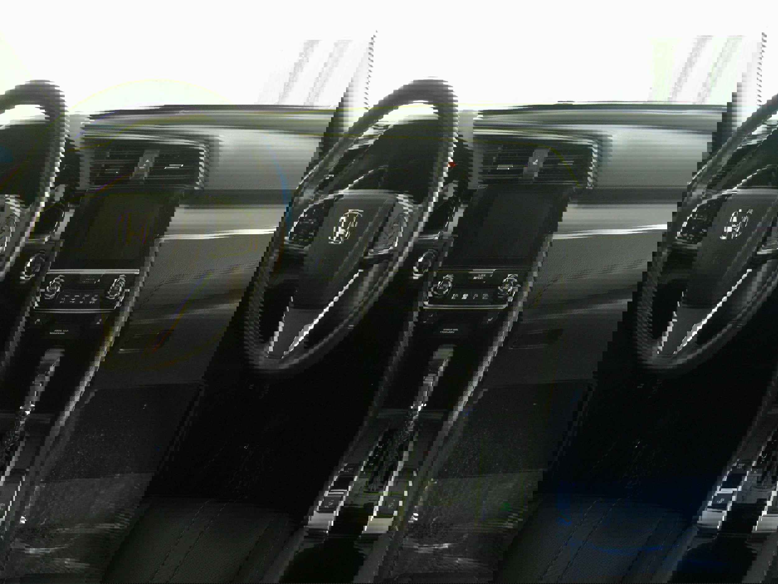 Used 2018 Honda Civic EX-L image 2