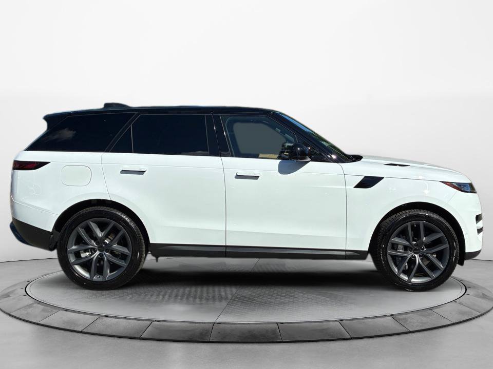 New 2026 Land Rover Range Rover Sport SE AWD/4WD image 8