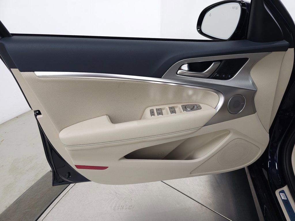 New 2026 Genesis G70 2.5T Prestige image 10