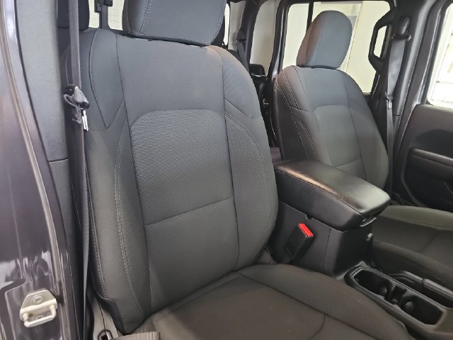 Used 2022 Jeep Gladiator Sport AWD/4WD image 28