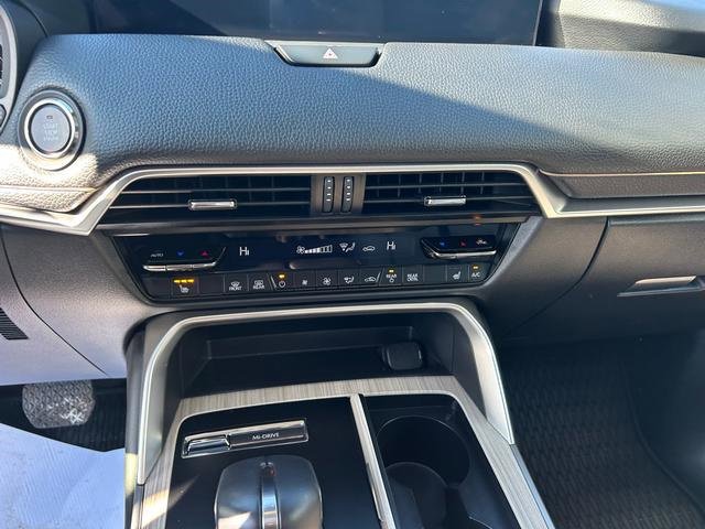 Used 2025 MAZDA CX-70 3.3 Turbo w/ Premium Package image 16