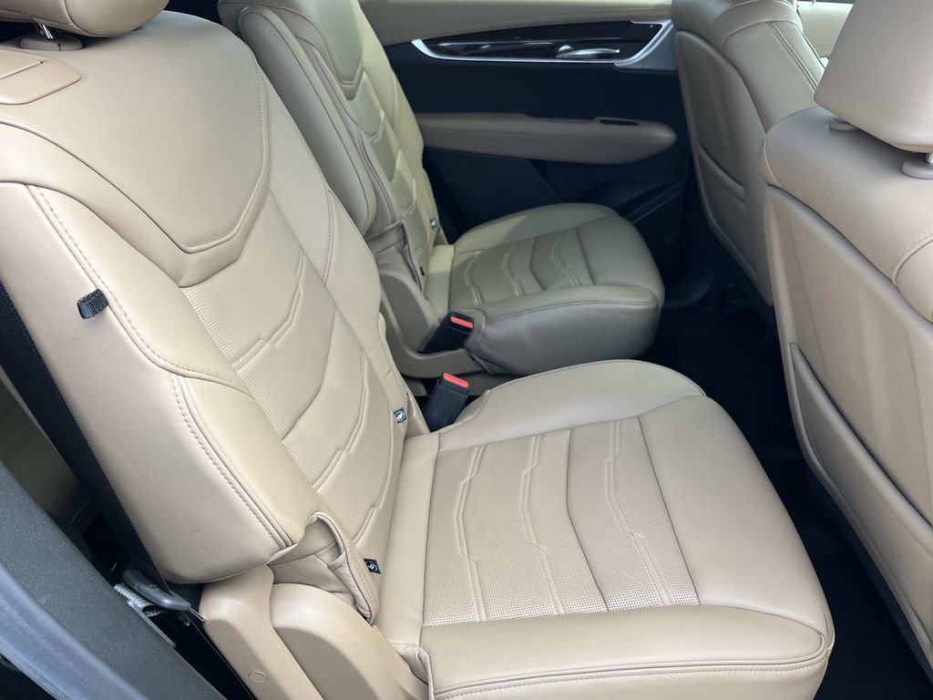 Certified 2025 Cadillac XT6 Premium Luxury w/ Platinum Package image 22