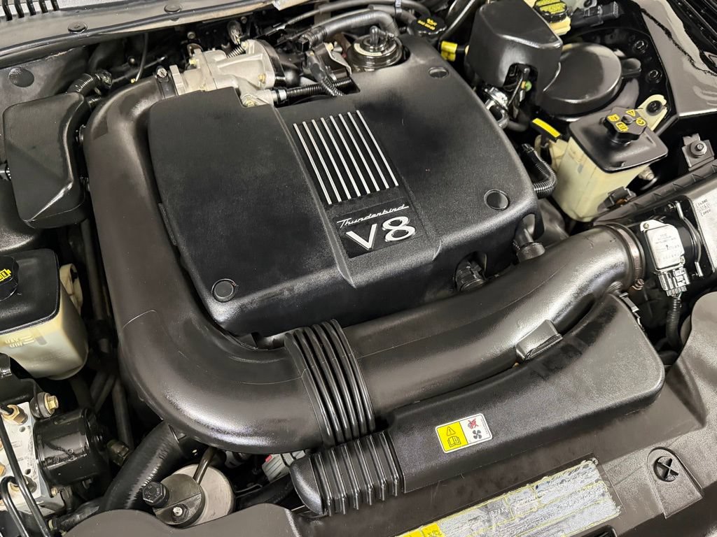 Used 2002 Ford Thunderbird RWD image 16