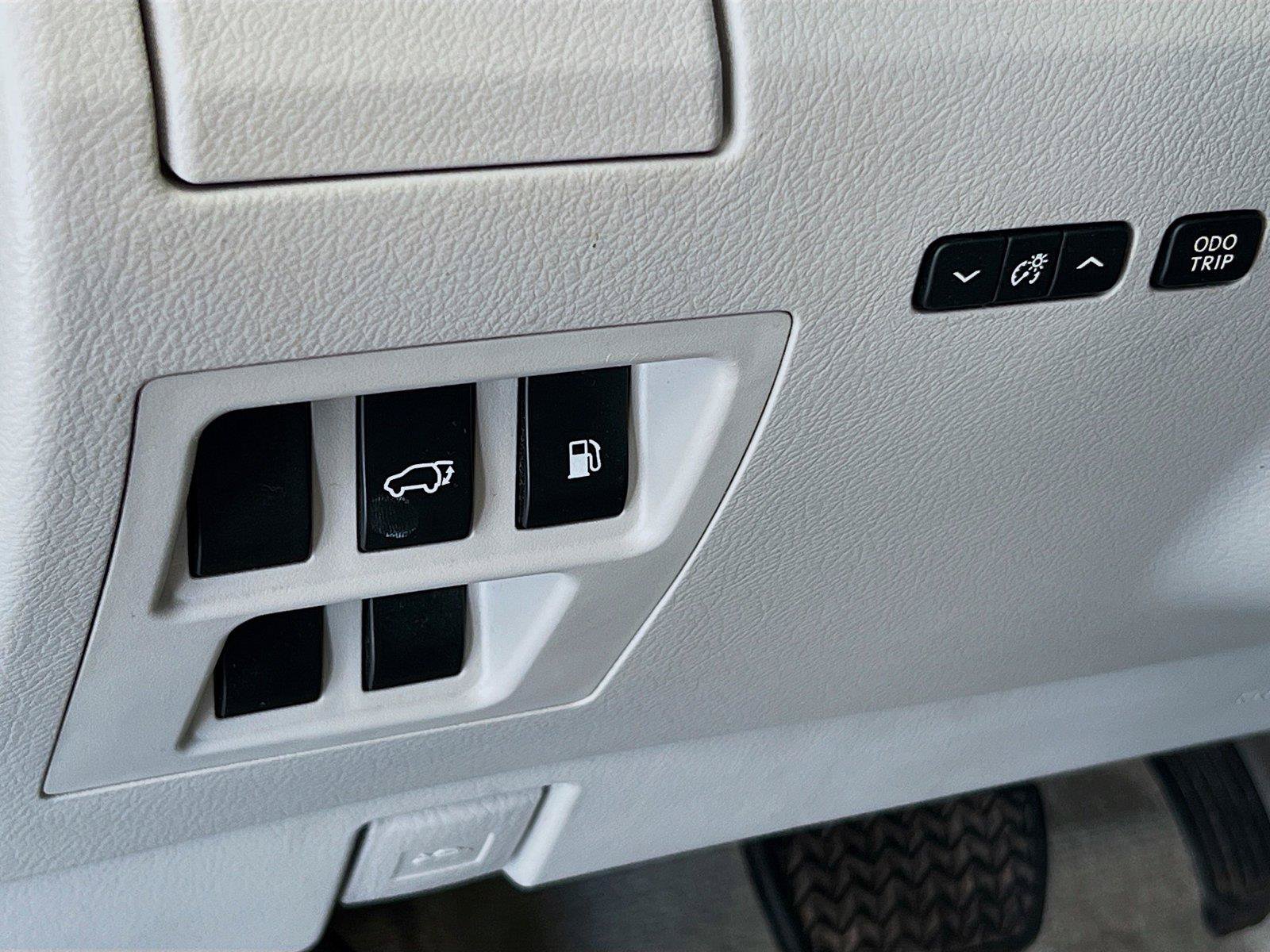 Used 2012 Lexus RX 350 AWD w/ Premium Pkg image 14