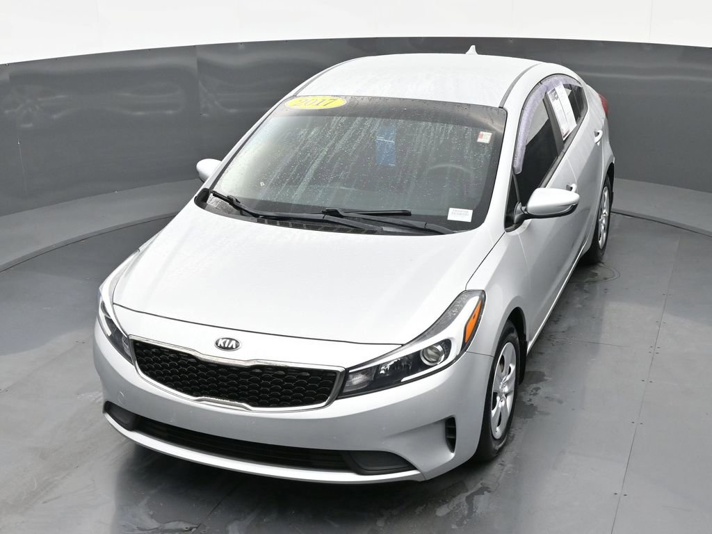 Used 2017 Kia Forte LX image 35