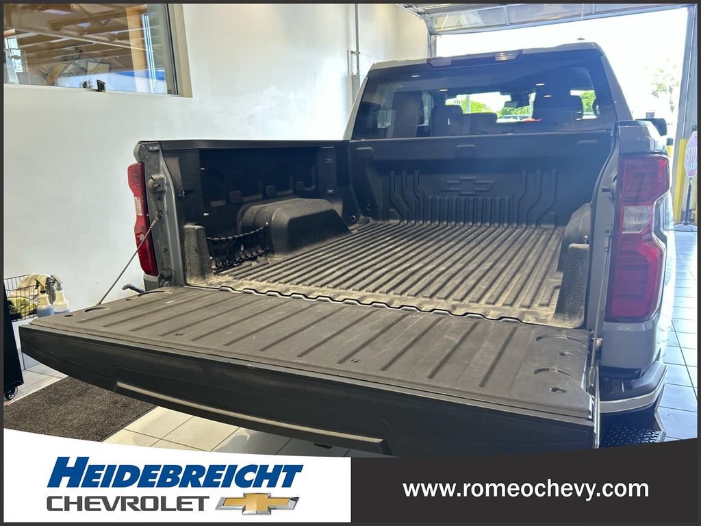 Used 2024 Chevrolet Silverado 1500 LT AWD/4WD image 15