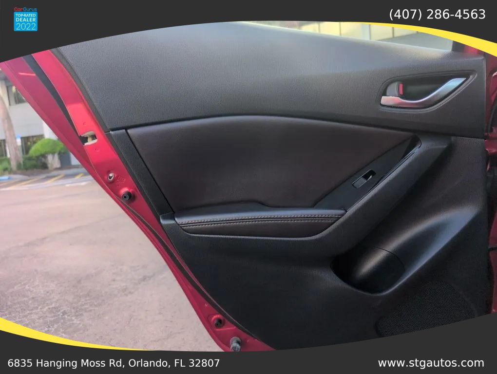 Used 2017 MAZDA MAZDA3 Touring FWD image 15