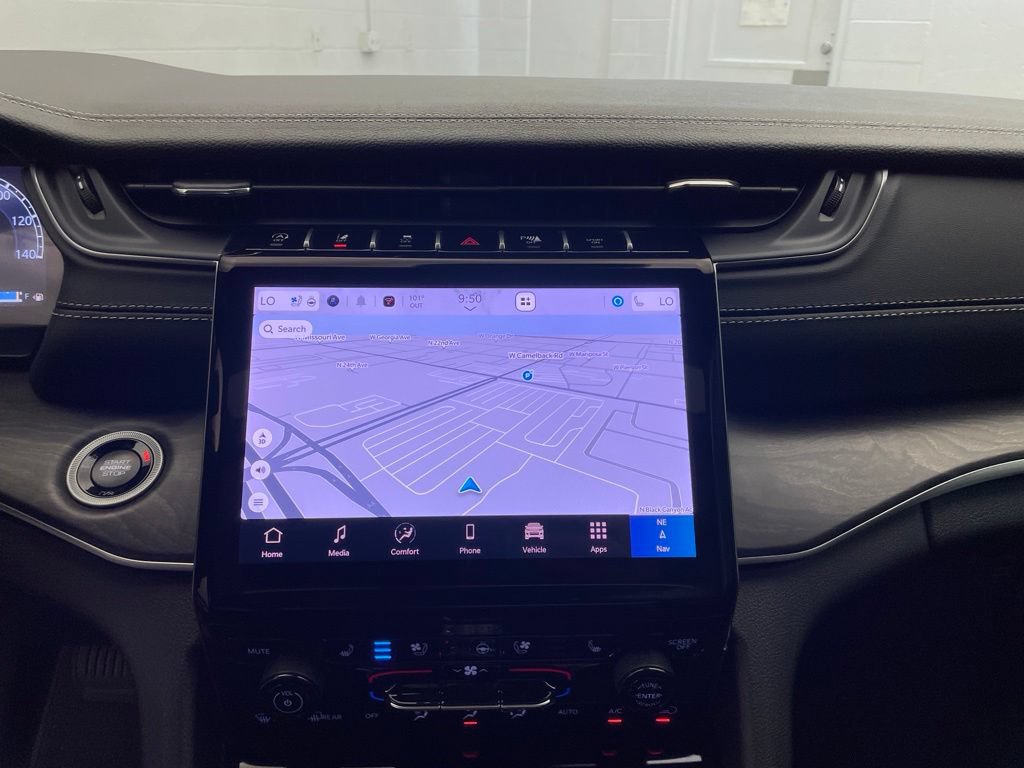 New 2025 Jeep Grand Cherokee L Limited w/ Luxury Tech Group II RWD image 10