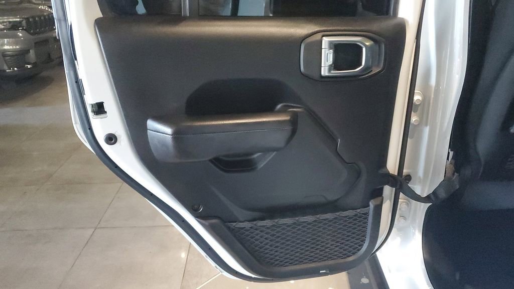 Used 2021 Jeep Gladiator Mojave w/ Trailer Tow Package image 15