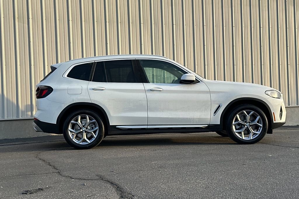 Used 2023 BMW X3 xDrive30i image 3