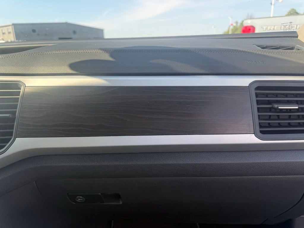 Used 2023 Volkswagen Atlas SE image 18