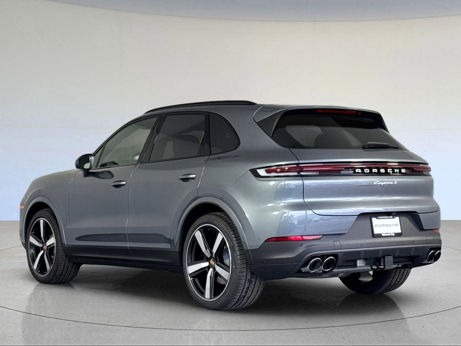 New 2026 Porsche Cayenne S image 3