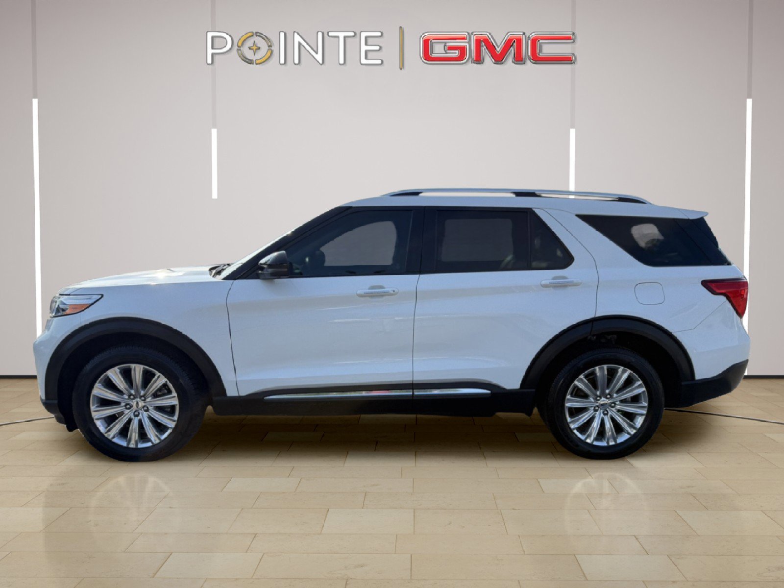 Used 2021 Ford Explorer Limited w/ Hybrid Equipment Group 310A image 10