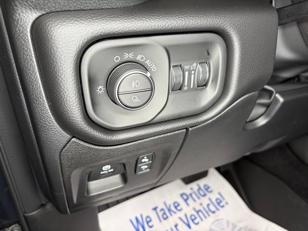 New 2026 RAM 1500 Big Horn AWD/4WD image 14