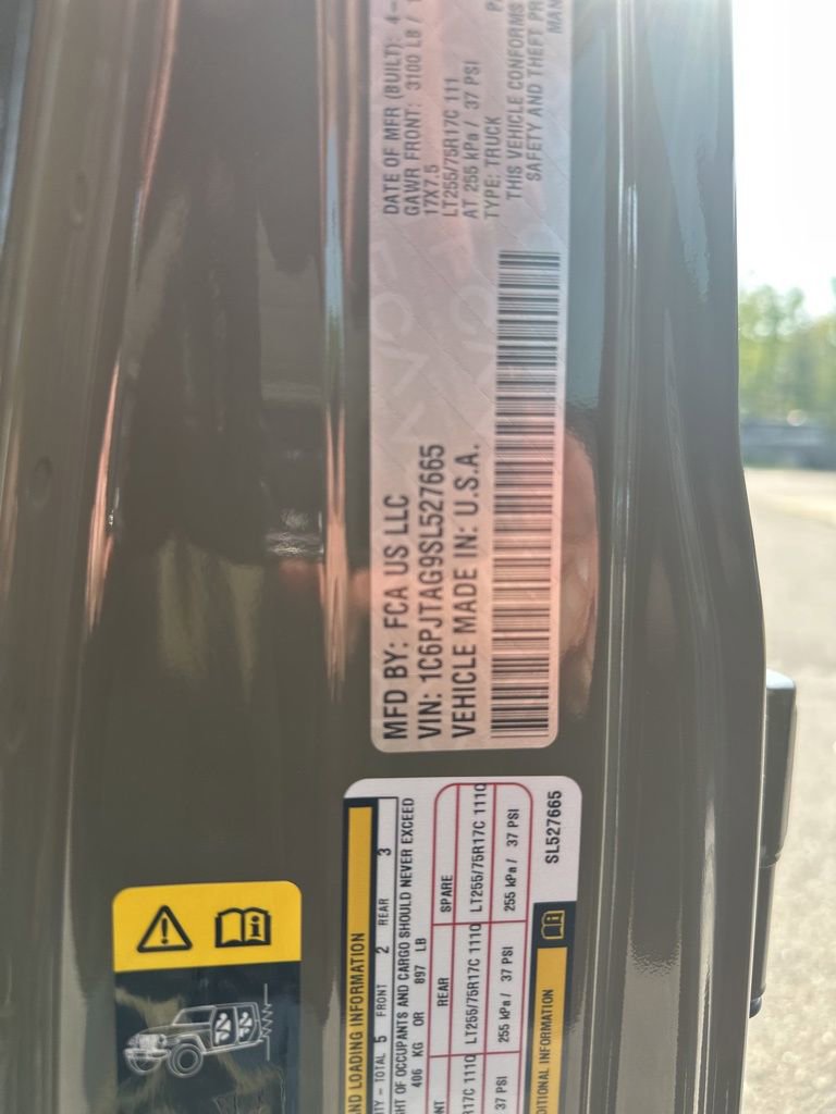 New 2025 Jeep Gladiator Willys image 31