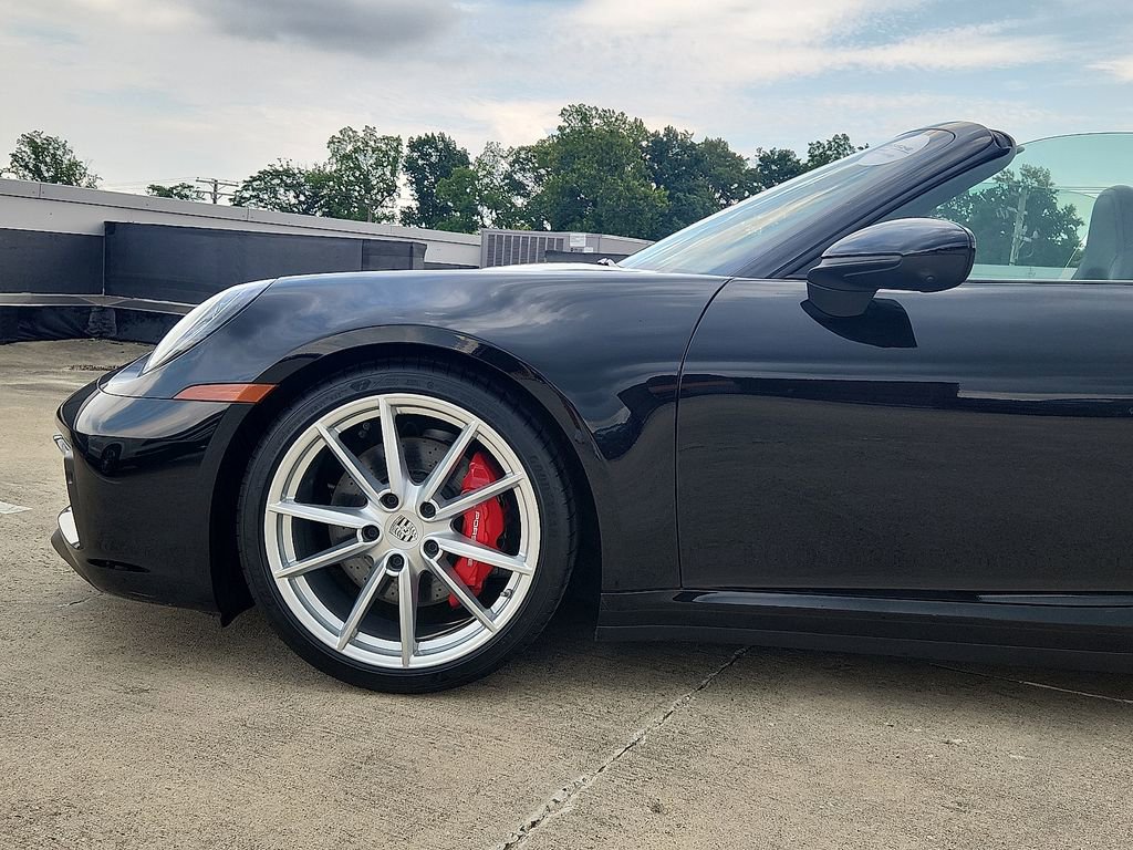 Certified 2023 Porsche 911 Carrera S image 6