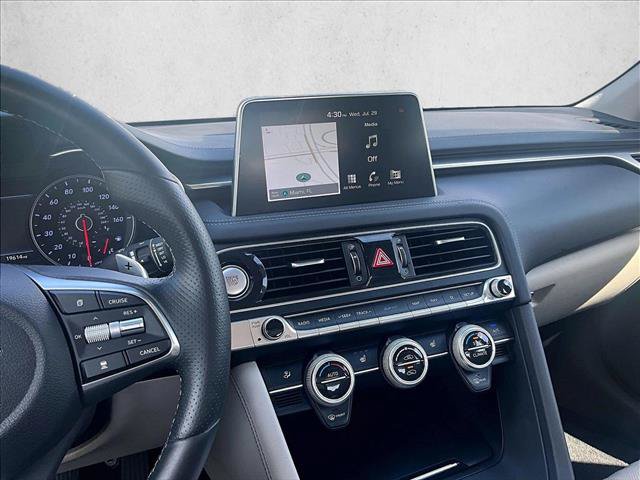 Used 2020 Genesis G70 2.0T w/ Elite Package RWD image 8