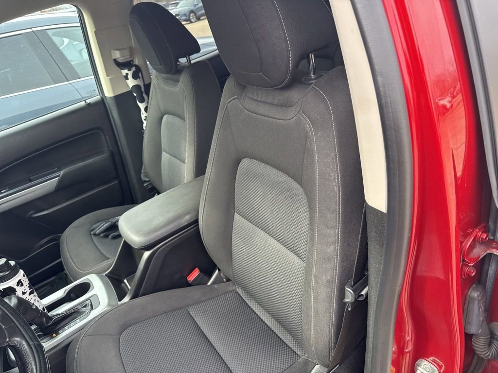 Used 2016 Chevrolet Colorado LT w/ LT Convenience Package image 4