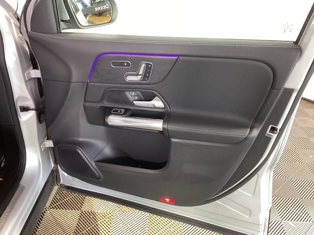 Used 2021 Mercedes-Benz GLA 250 4MATIC image 17