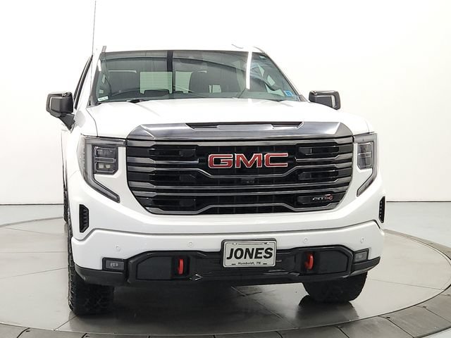 Used 2023 GMC Sierra 1500 AT4 w/ AT4 Preferred Package AWD/4WD image 2