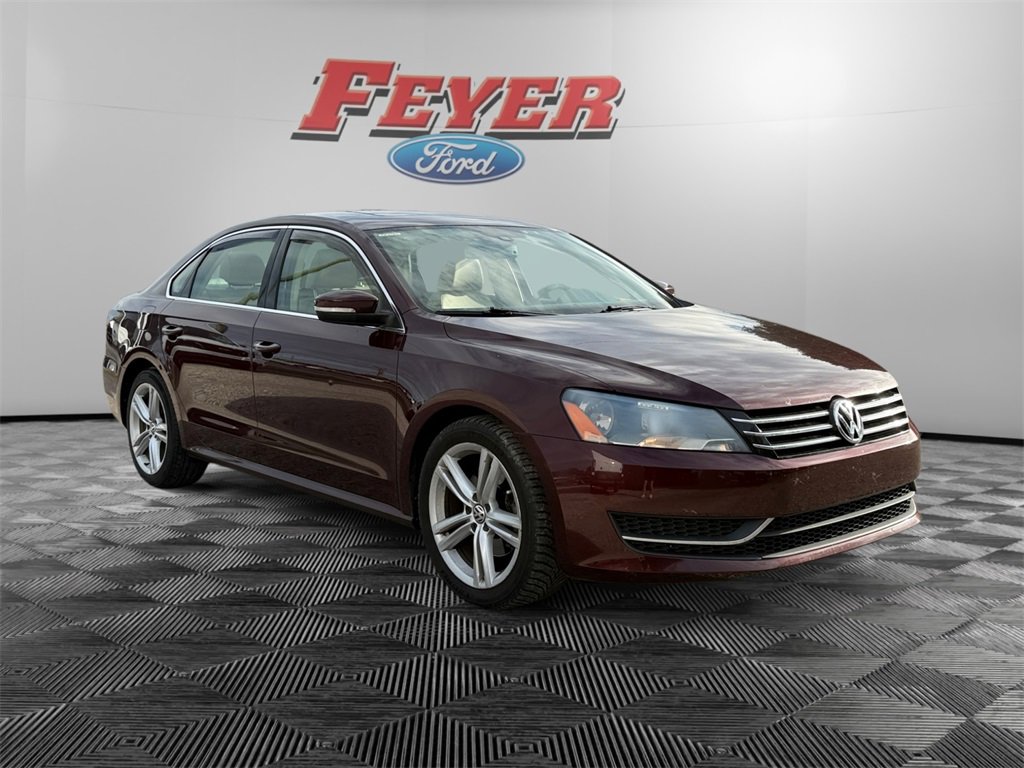 Used 2014 Volkswagen Passat 1.8T SE image 3