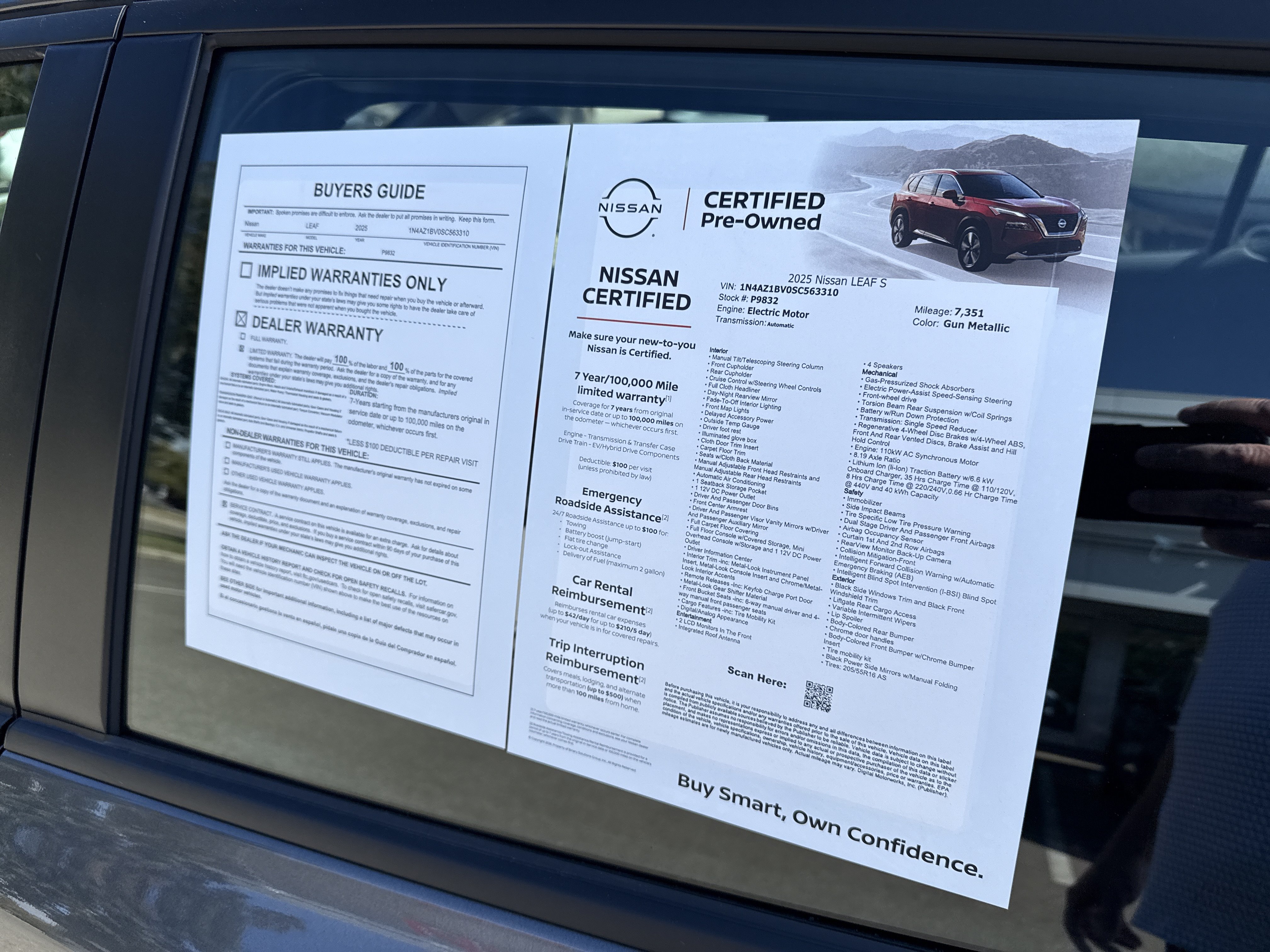 Certified 2025 Nissan Leaf S FWD image 11