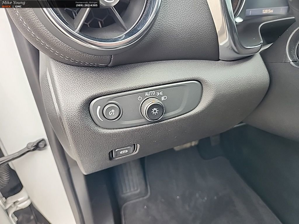 Used 2023 Chevrolet Blazer LT w/ Convenience Package image 16