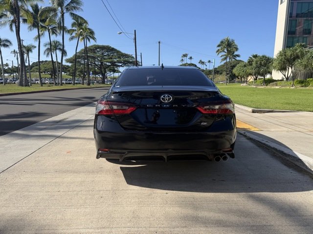 Used 2024 Toyota Camry SE image 3