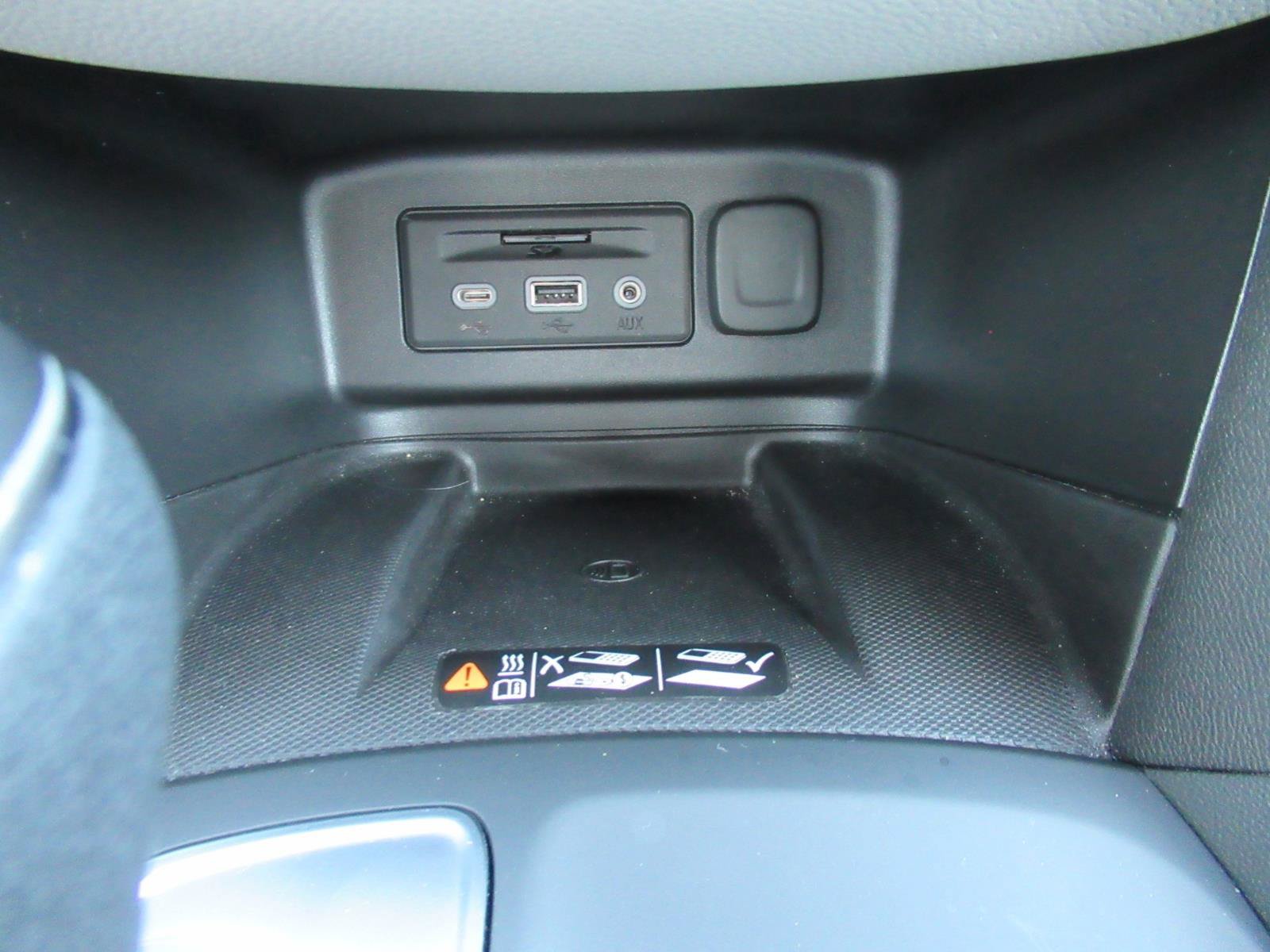 Used 2021 Chevrolet Equinox Premier FWD image 26