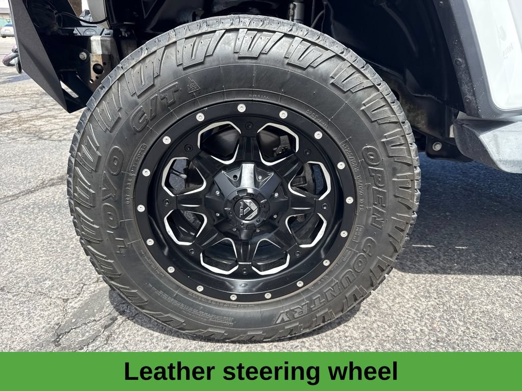 Used 2018 Jeep Wrangler Unlimited Sahara w/ LED Lighting Group AWD/4WD image 25