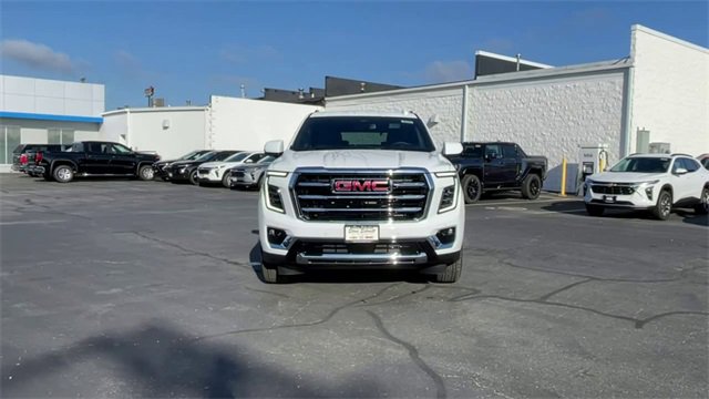 New 2026 GMC Yukon Elevation image 3